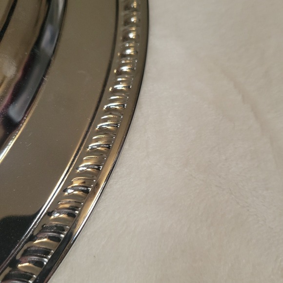 Vtg Shelton-Ware NYC Embossed Round Server Tray Silver-tone Floral Scroll 15" - Picture 4 of 6